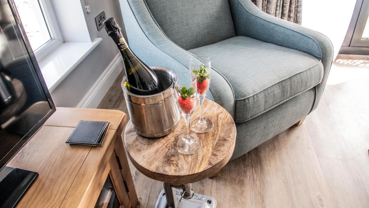 The Fishing Boat Inn Boulmer Extérieur photo